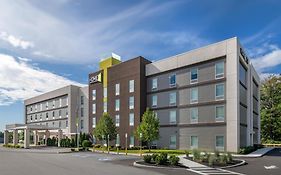 Home2 Suites By Hilton Queensbury Lake George